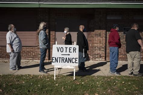 Wisconsin Democrats, Republicans pick new presidential electors .